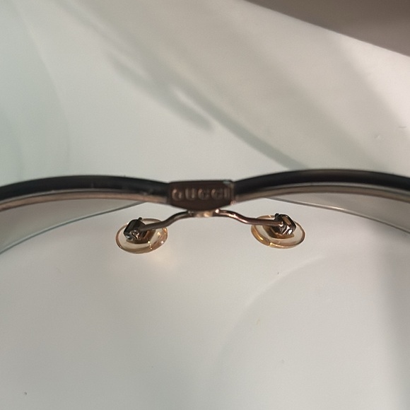 Gucci Sunglasses - Picture 8 of 8